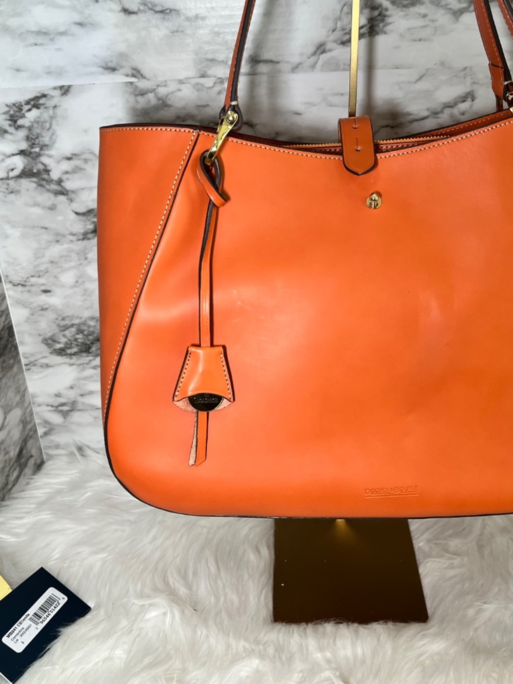 Dooney Bourke Alto Camilla - Picture 3 of 10